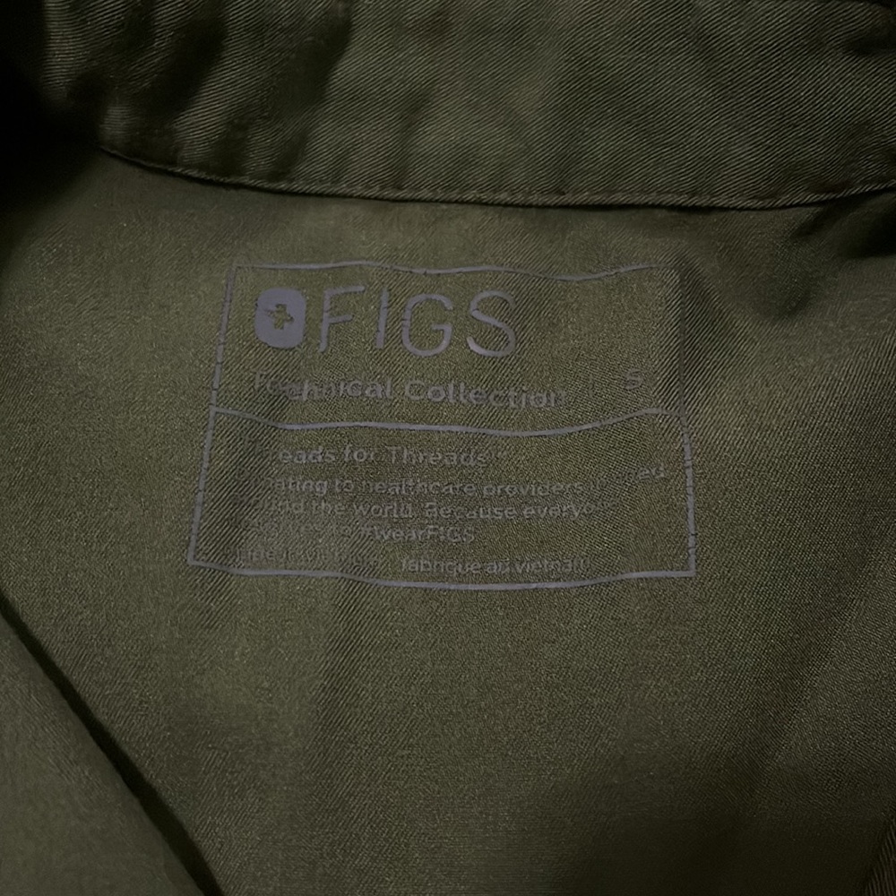 Figs Olive Green Set - Picture 2 of 7